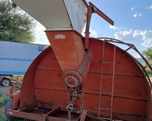 Vendo Enbolsadora Balina de 9 Pies