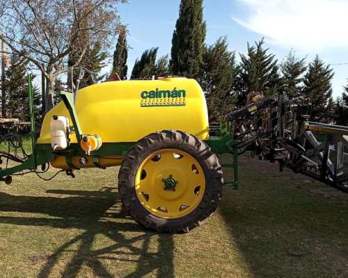 Impecable Caiman Serie a 3000 Litros