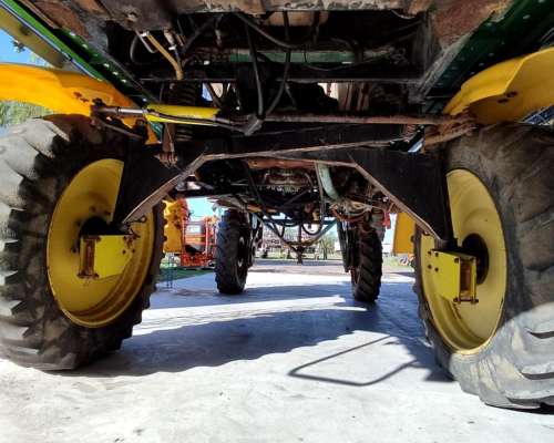 Pulverizadora Tedeschi MT3000 BT 2009 3000lt 25mt