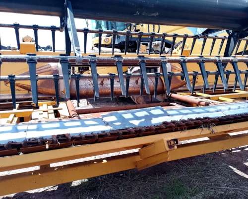 Cosechadora New Holland, CR 9060, año 2009, Draper 35