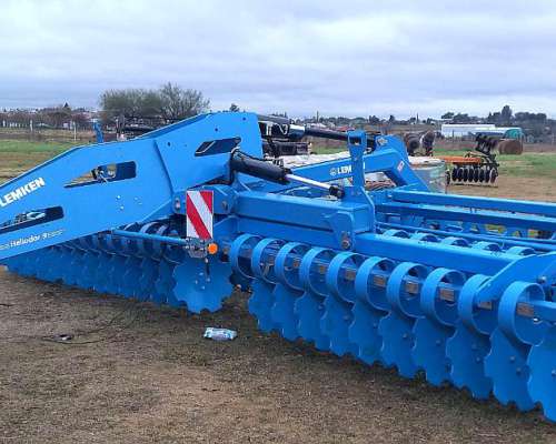 Grada de Discos Compactos Lemken Modelo Heliodor 9/700 K a