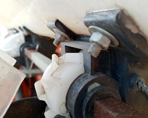 Barra Fertilizadora de 12 Surcos a 70 o 14 Surcos a 525