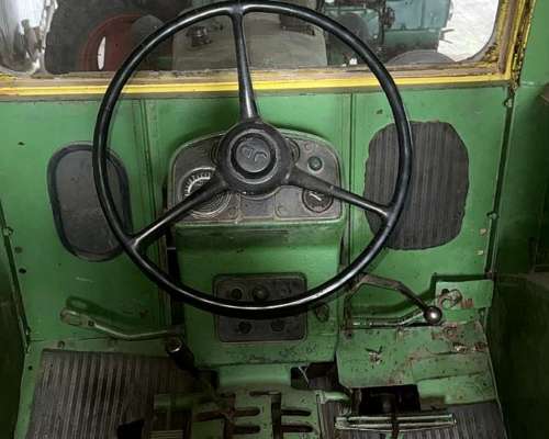 Tractor John Deere 730