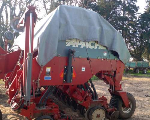 Sembradora Apache 54000 2017