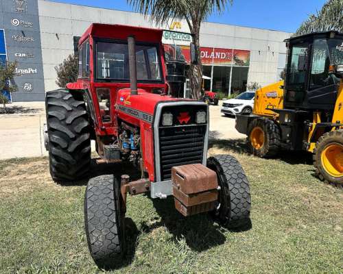 Tractor Massey Ferguson MF 1215 125 HP – Cabinado, año 1979