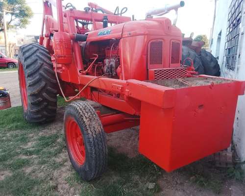 Fiat 780 Invertido, Impecable