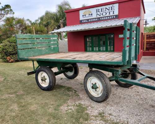 Acoplado de 6 TN. Impecable Estado.