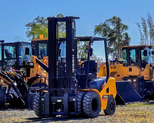 Autoelevador Eisen DF35 Dual 3.5t Torre Triple de 6m 55hp