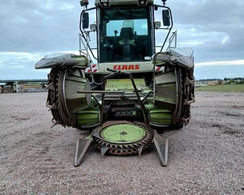 Picadora Jaguar 870 año 2006 con Cabezal RU 450 Xtra