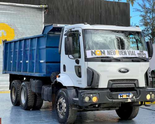 Ford Cargo 2632 6X4 Camion Tatu Usado