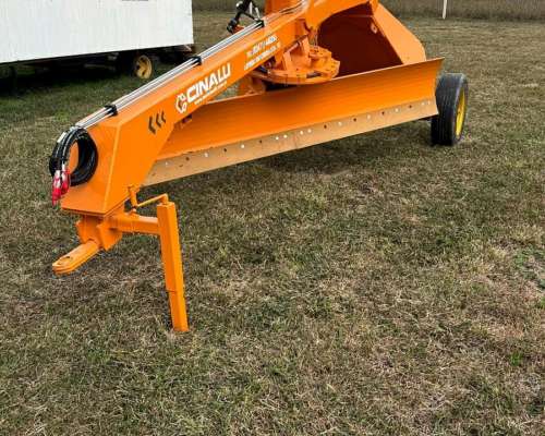 Niveladora Cinalli N-3000 Hoja de 3.05 Mts