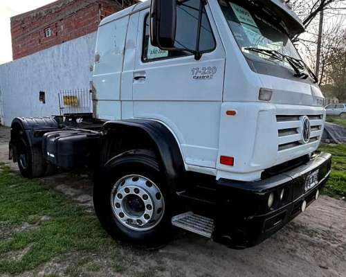 Camión Volkswagen 17220 2012