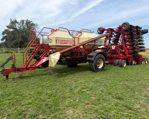 -sembradora Marca Giorgi AIR Drill 51 Líneas a 19 cm o 27 LI