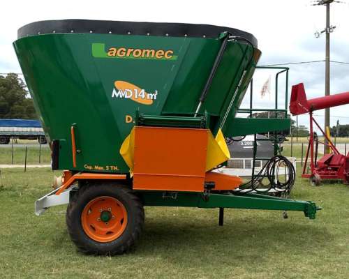 2945mixer Vertical Marca Agromec DL MVD 14 M3
