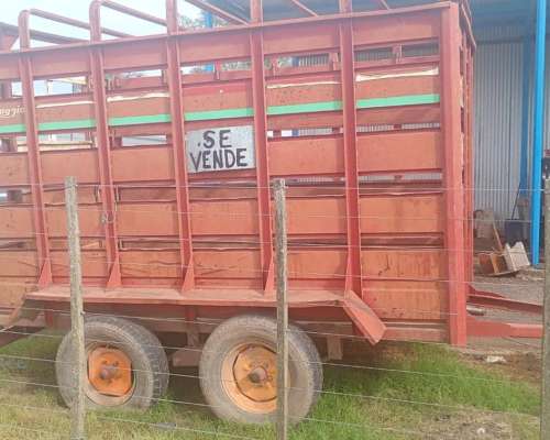 Acoplado Jaula Ambroggio .