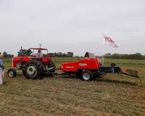 Enfardadora Yomel Tigra 3748