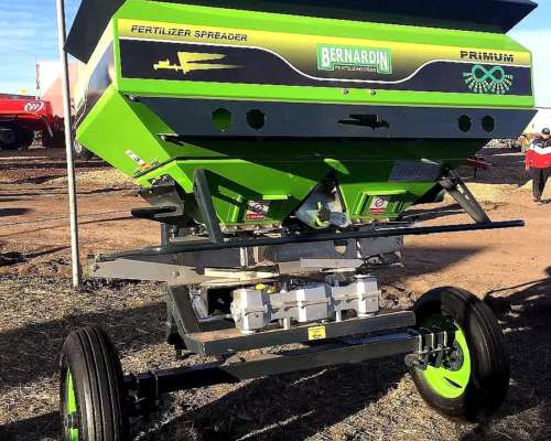 Fertilizadora Bernardin de 1250lts Disponible
