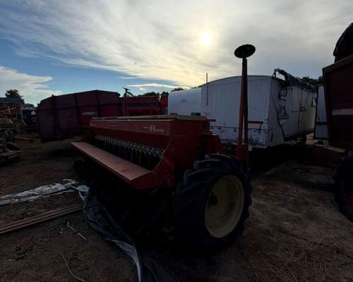 Sembradora Bertini 10000 Directa y Fertilizador 25 Lineas 1