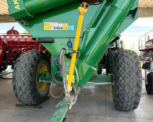 Excelente Akron 20 TN con Balanza