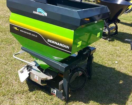 Fertilizadora 500/750/1000lts 3 Puntos Sirius Bernardin