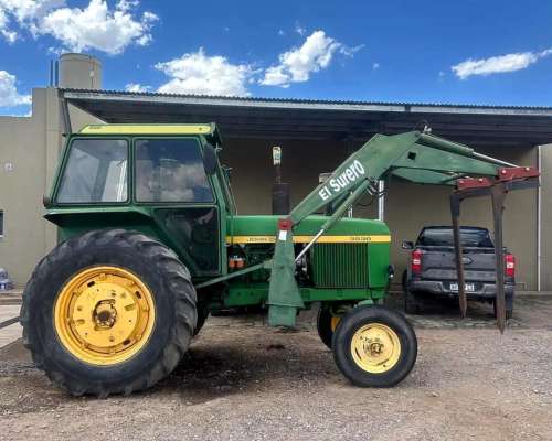 Agricola Tractor John Deere 3530