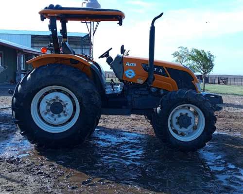 Tractor Valtra A850 2019