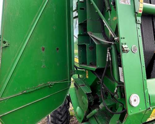 Rotoenfardadora John Deere 568 año 2012.