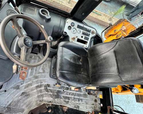 Retroexcavadora JCB Usada en Óptimas Condiciones
