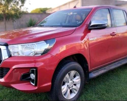 Toyota Hilux 2.8 CD 4X4 TDI SRV 177cv 2019diesel $38.699.000