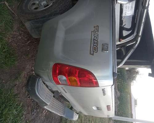 Camioneta Toyota Hilux 4X2