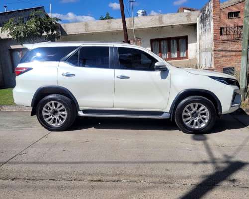 Toyota SW4 4x4. SRX 2.8. Año: 2022