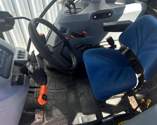 Tractor New Holland TD5.100 HP - Tres Puntos