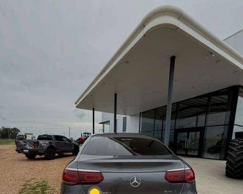Mercedes Benz GLC300 Inmaculada en Garantía