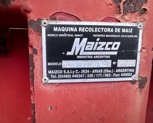 Cabezal Maicero Marca Maizco de 11 a 52 con Percha para JD