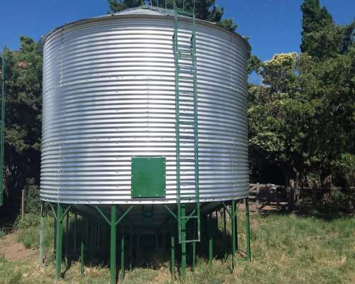 Silos Aéreos y Comederos/tinglados Colonia Menonita