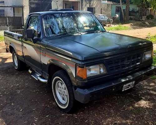 Vendo Chevrolet Custom D-20 Luxe Turbo Plus