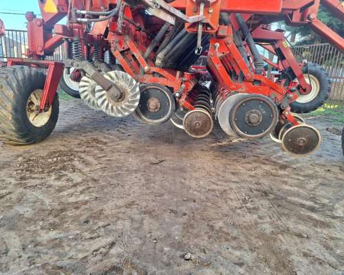 Sembradora Marca Crucianelli, Modelo Pionera 2520, Doble FER