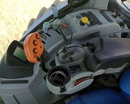 Tractor New Holland T7060 - año 2008 - Oportunidad Única