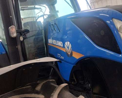 Tractor New Holland T7 260 año 2018.