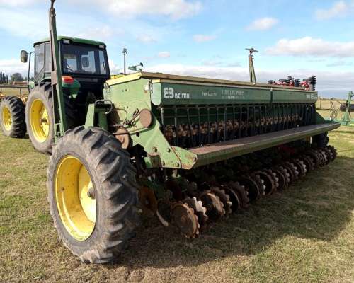 Sembradora Bertini 25 a 17.5