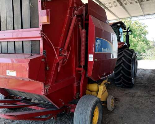 Rotoenfardadora New Holland BR790 - 2011