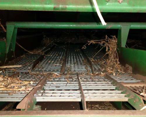 Cosechadora John Deere 1550 2008 - Plat 625 - Trabajando