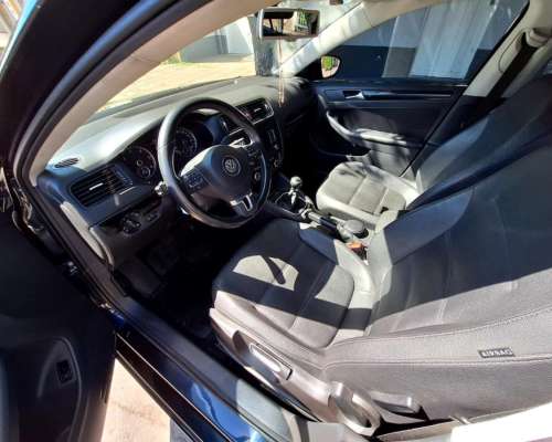 Vendo Vento Diesel TDI Luxury Caja 6ta