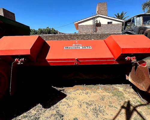Segadora Moscato 3070 de 2.90 Metros Yomel de Arrastre