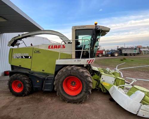 Claas 870 con Motor Nuevo muy Buen Estado