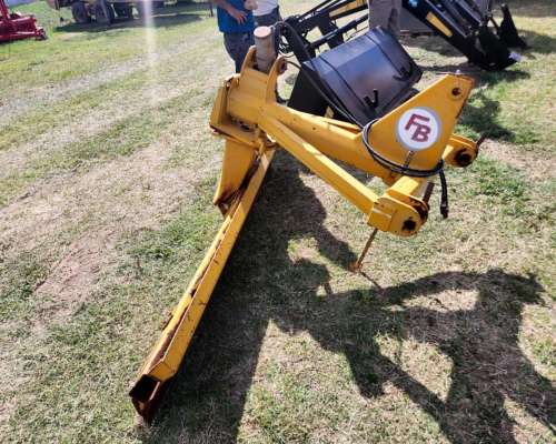 Niveladora de Tres Puntos Falco con Cilindro Hidráulico