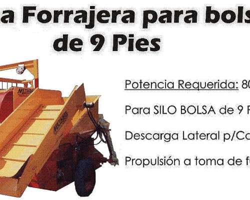 Embutidora de Forrajes C/descarga Lateral (9 Pies)