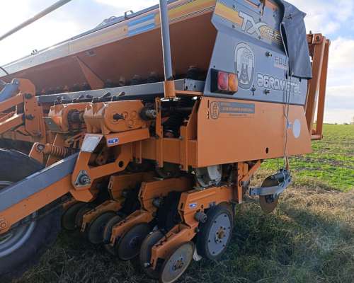 Agrometal TX Mega Neumática 2018