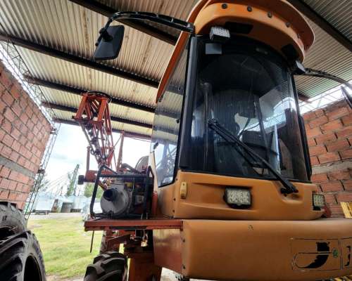 Pulverizadora Jacto Uniport 2000 Lts