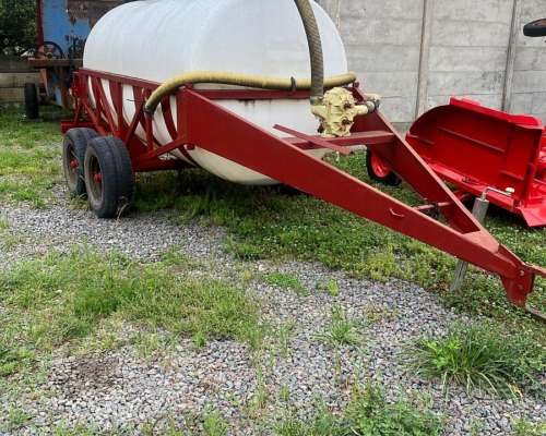 Estercolera Marca Rotor de 6700lts con Cubiertas